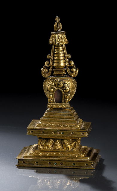 Vergoldete Stupa aus Bronze